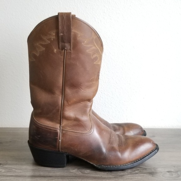 ariat sedona